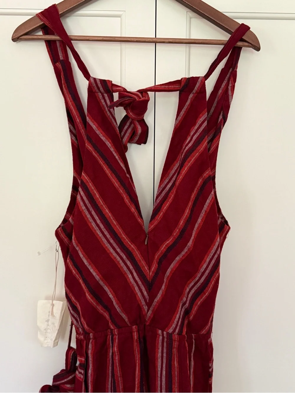 Indigo Rein Jumpsuit Red Stripes Sz M NWT - Picture 5 of 10